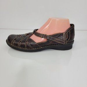Clarks Brown Leather Flats